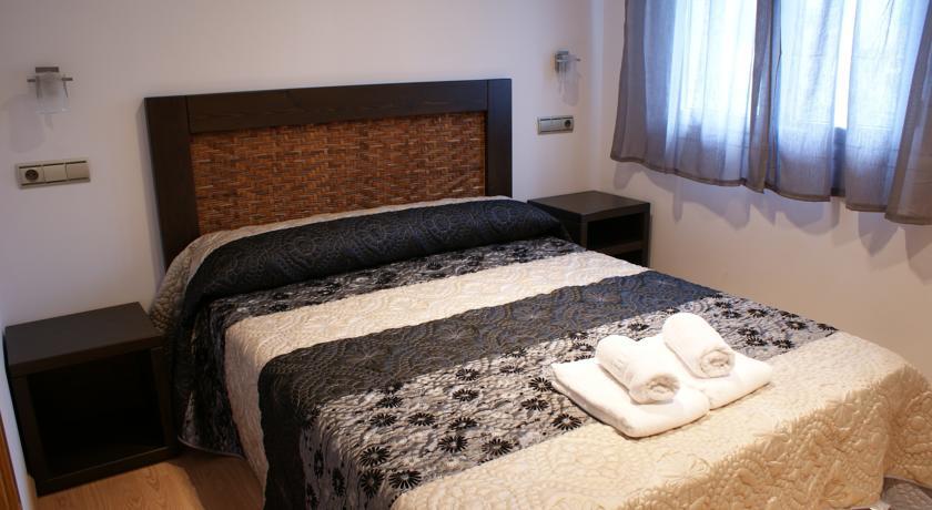 Puerta De Ordesa Garden Apartment Laspuna Room photo