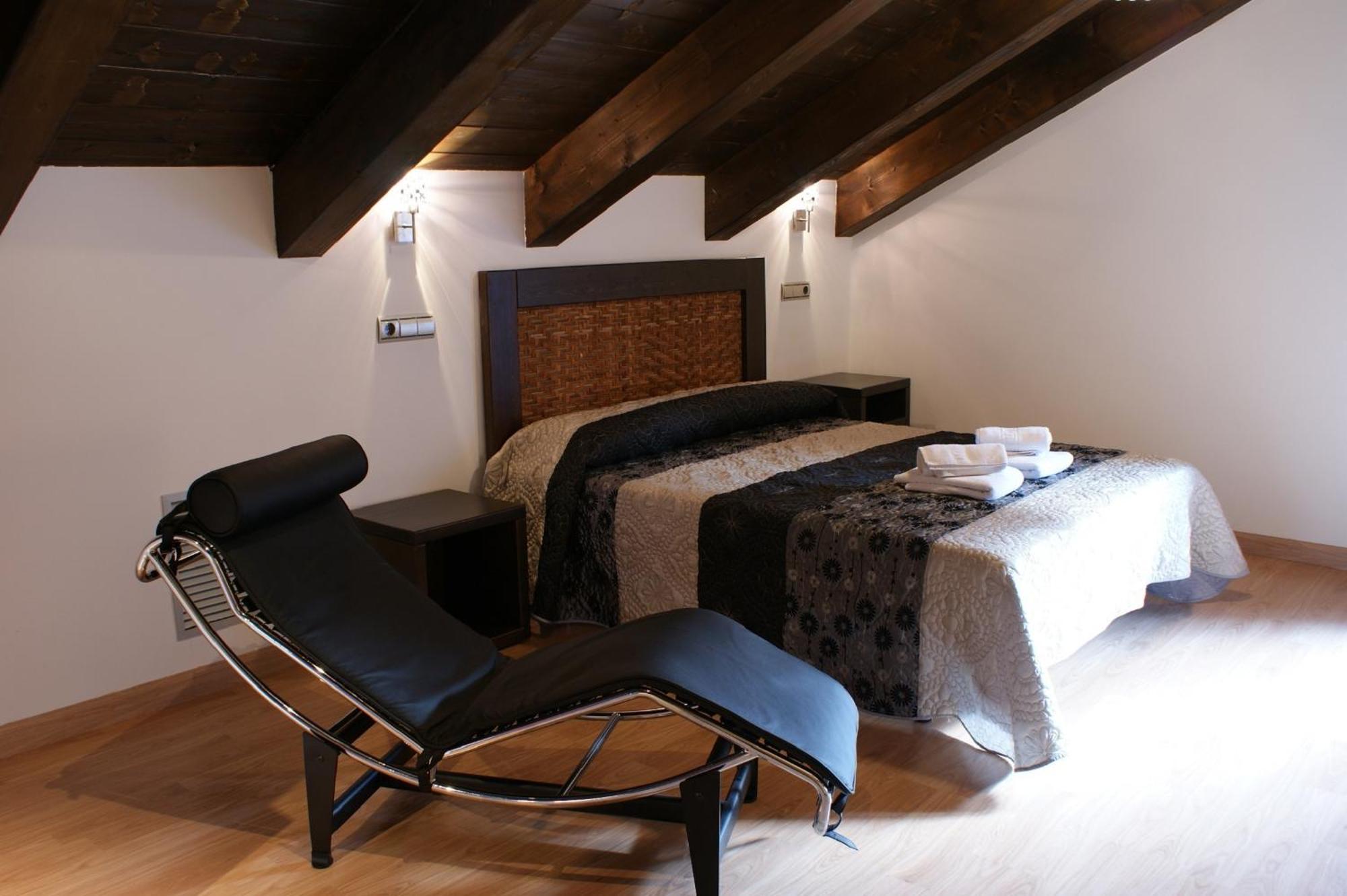 Puerta De Ordesa Garden Apartment Laspuna Room photo