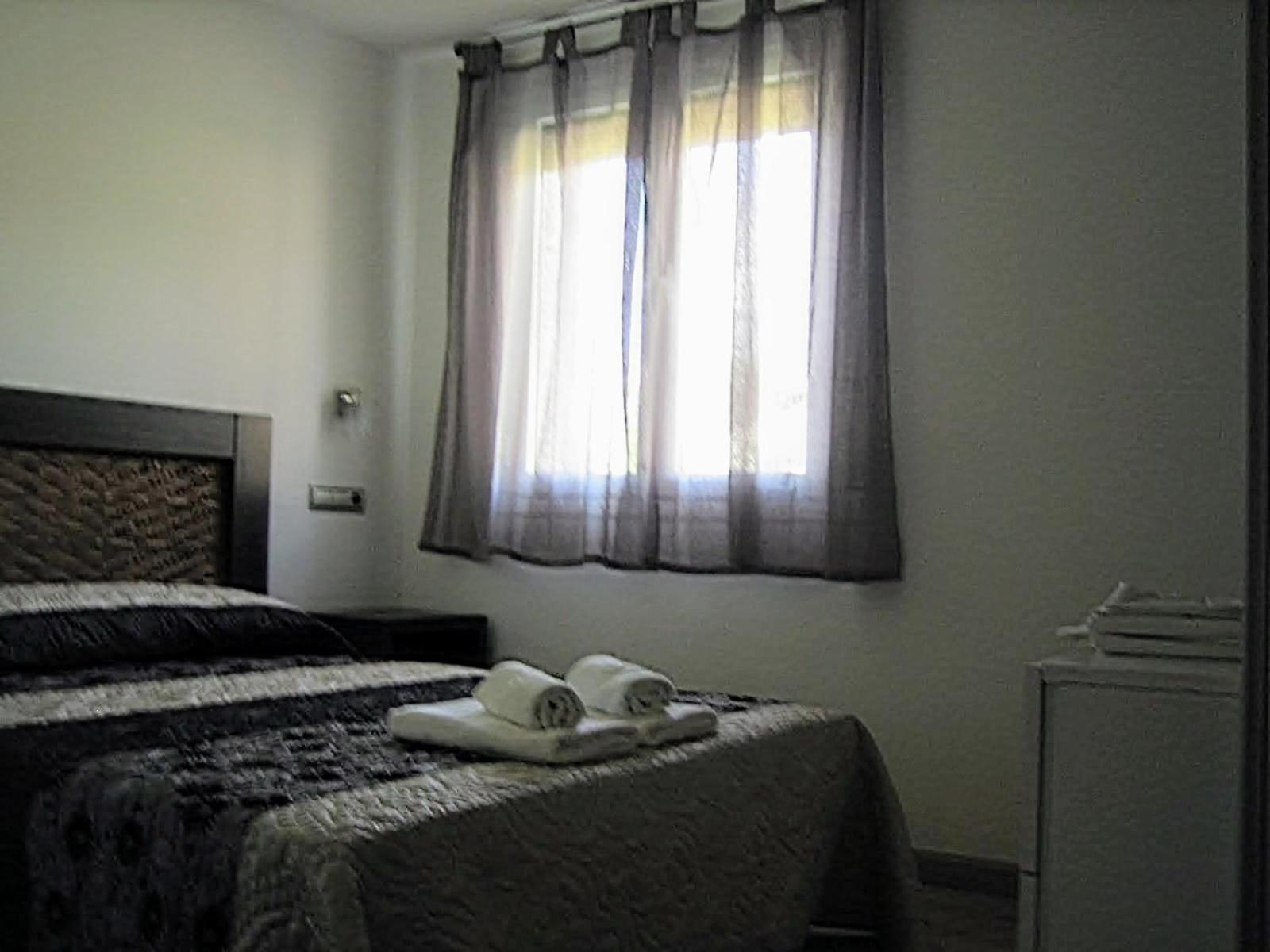 Puerta De Ordesa Garden Apartment Laspuna Room photo